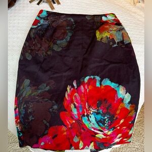 Trina Turk Floral Lace Trimmed Mesh weave Skirt Hidden Zip Size 26” S